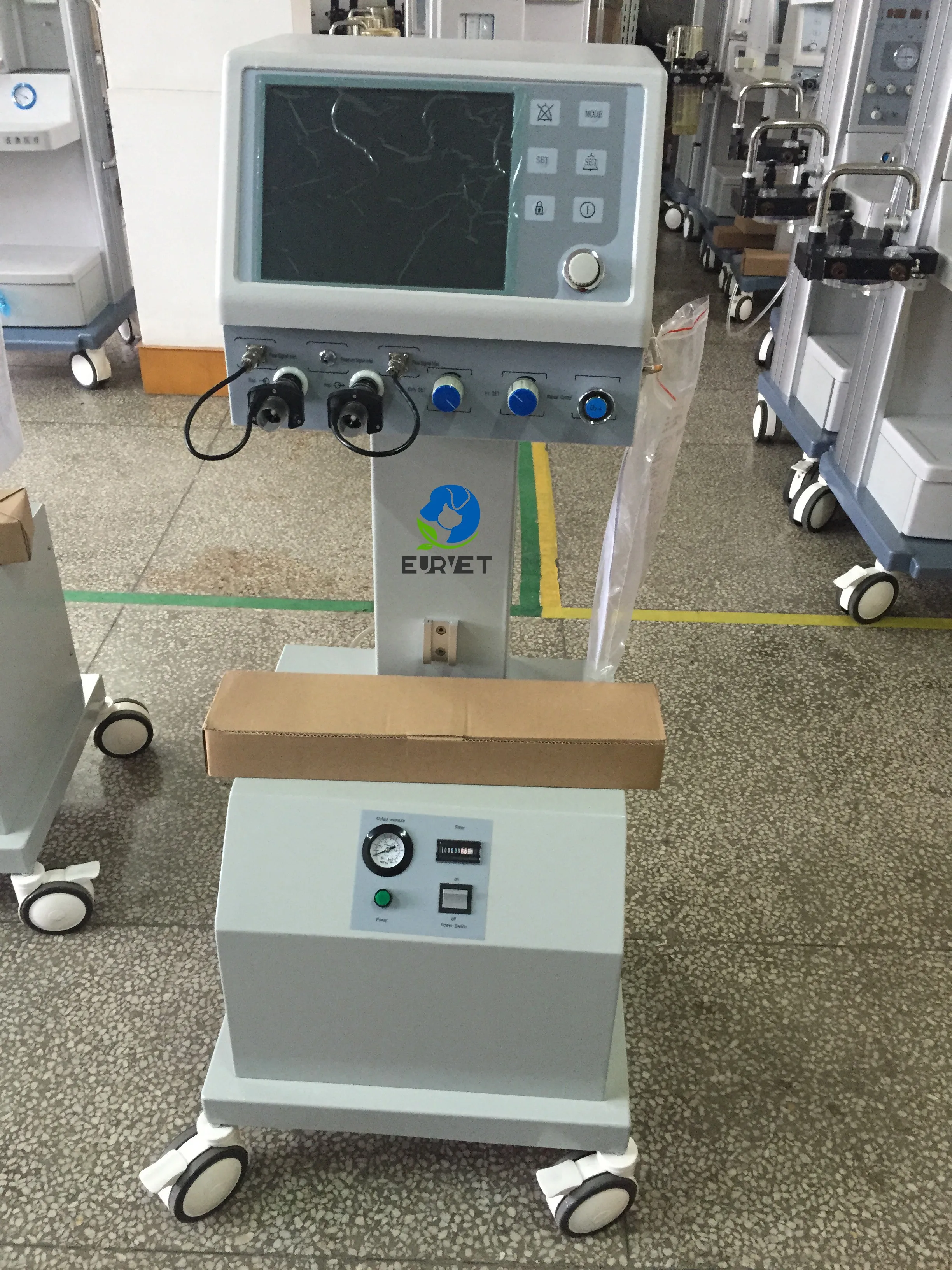 EUR PET Medical Veterinary Equipments Amoul T6 Ventilators for Icu Luxury Veterinary Ventilators Machine for Hospital