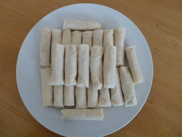 product delicious gourmet frozen spring roll wholesale bulk for international catering services-3