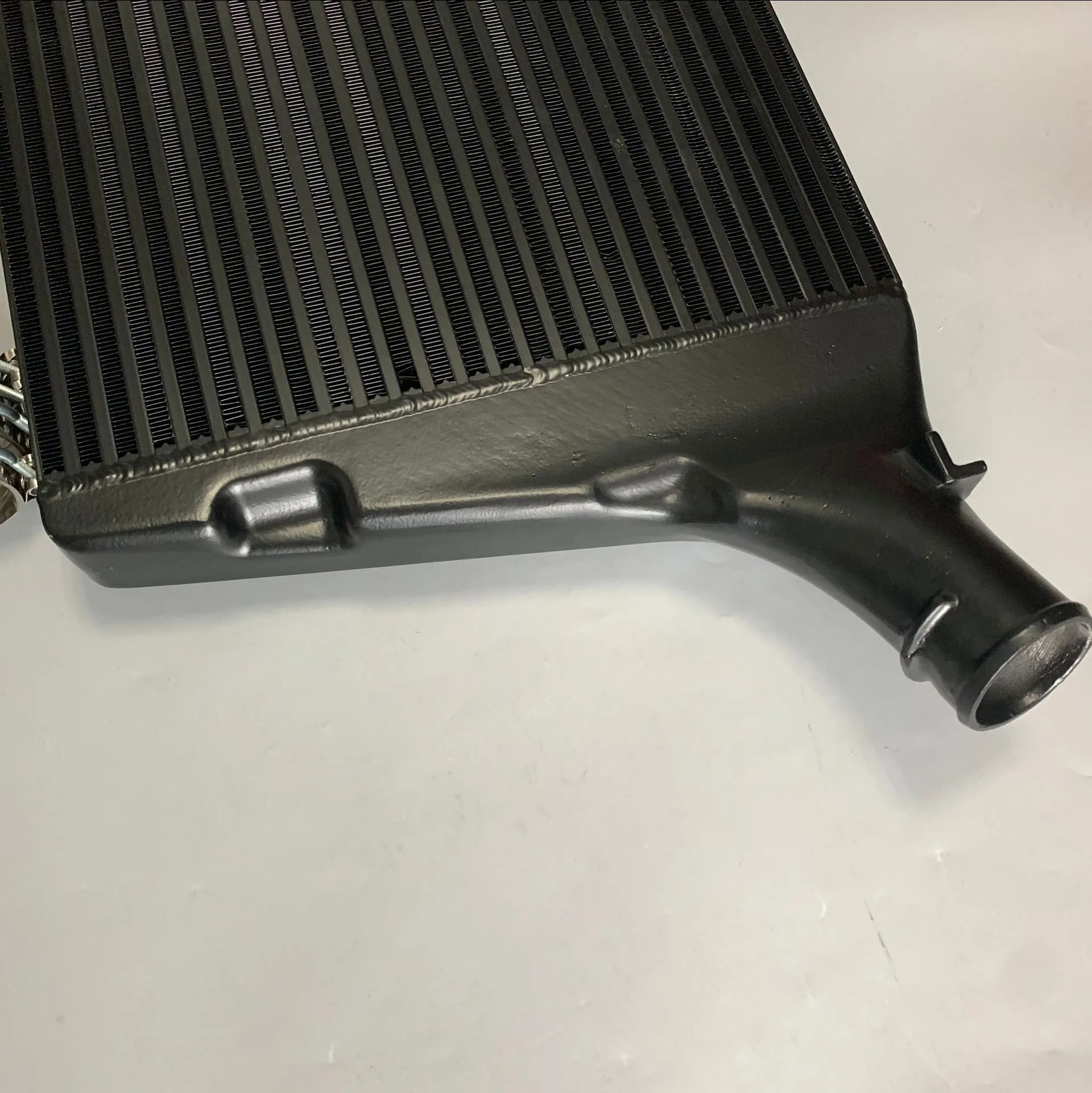 Front Mount Intercooler Cooling Radiator for AUDI A4 A5 B8