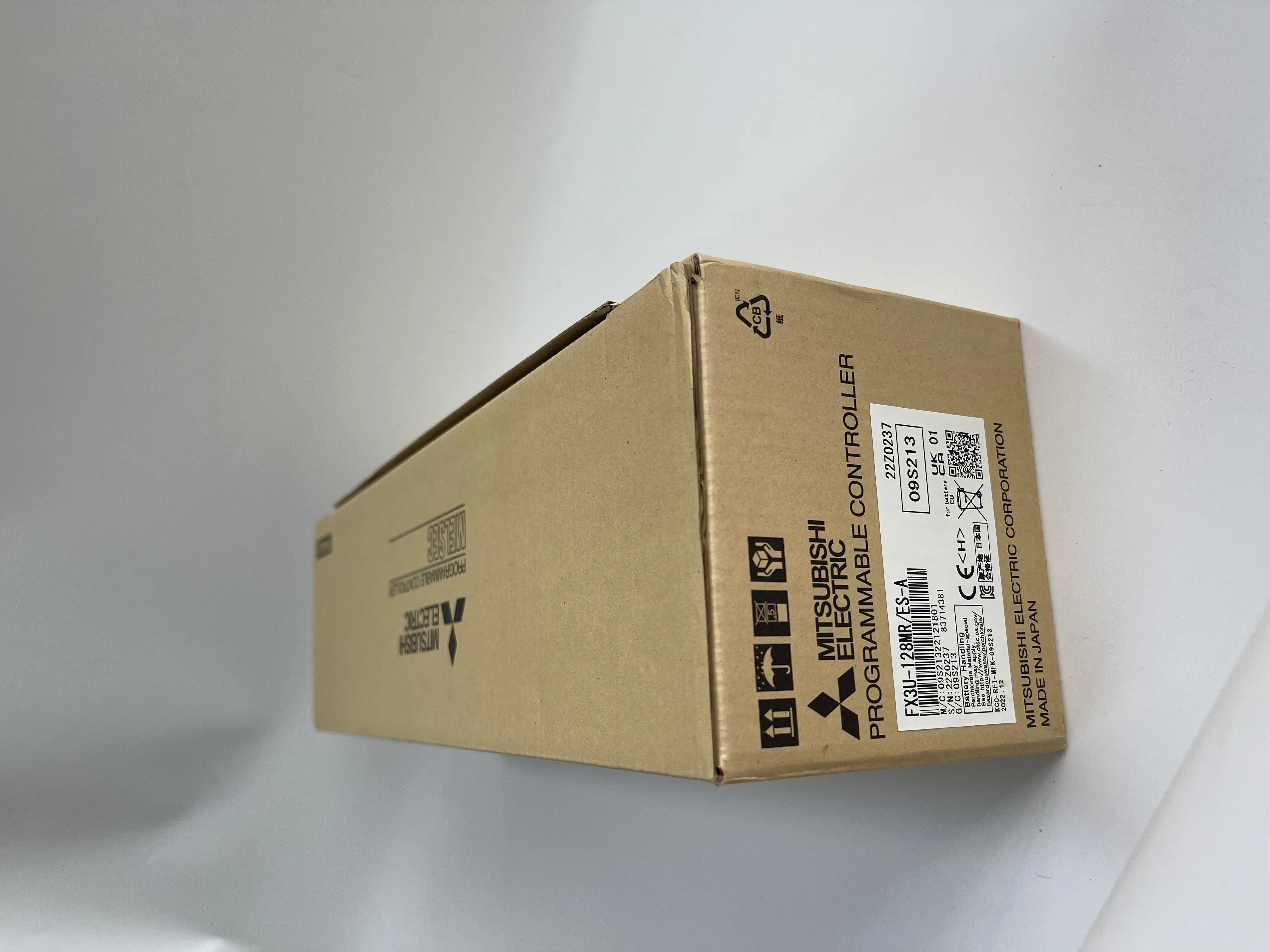 Mitsubishi Programmable Controller FX3U-128MR/ES-A