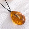Collana colorata con scorpione