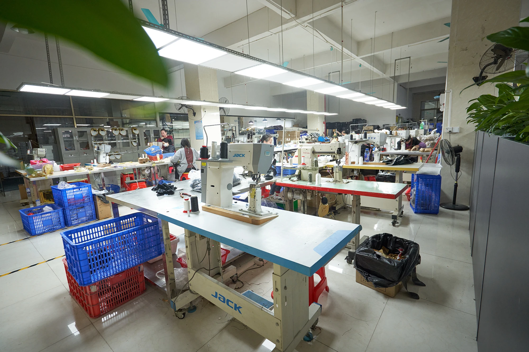 Dongguan Kaimoo Shoes Technology Co., Ltd.