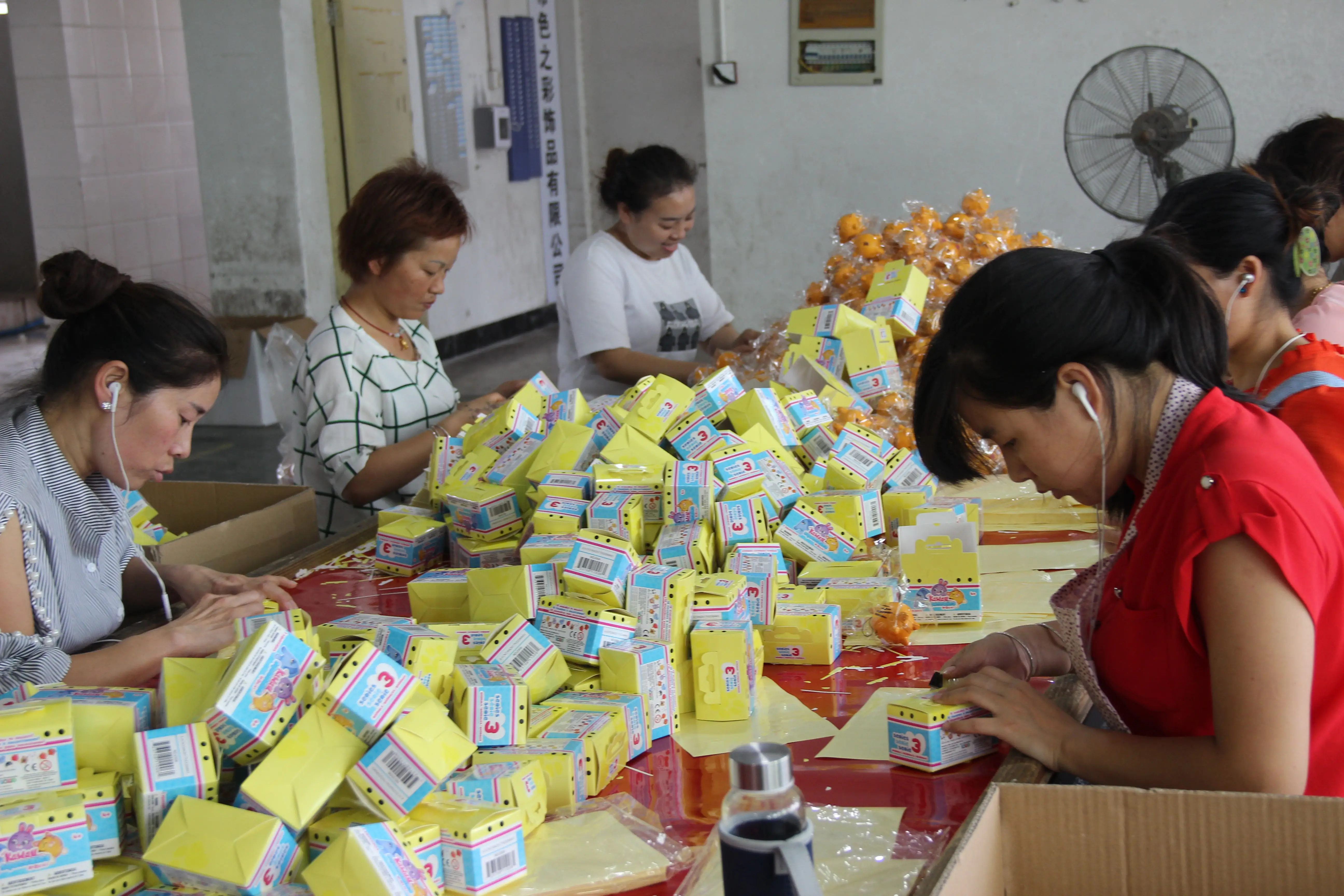 Yiwu Junhai Arts And Crafts Co., Ltd. 1