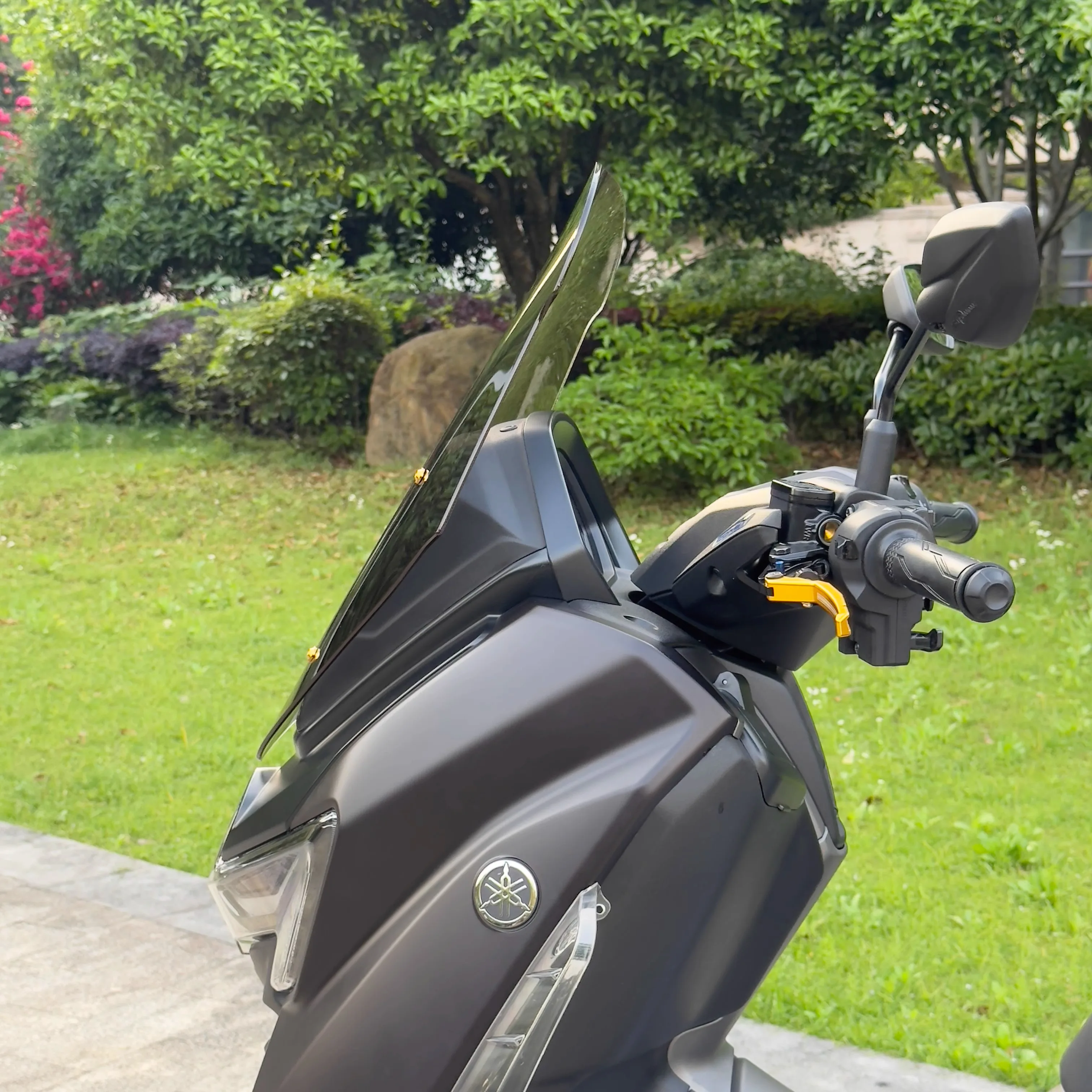 Déflecteurs Latéraux Teintés Carbone Pour Yamaha NMAX 155 2020-2024 - Goldingcentre