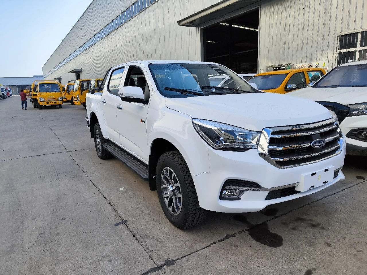 product for isuzu explorer t30 5 seater mini truck 4x4 automatic 4wd pickup double cabin  diesel single row left steering new condit-6