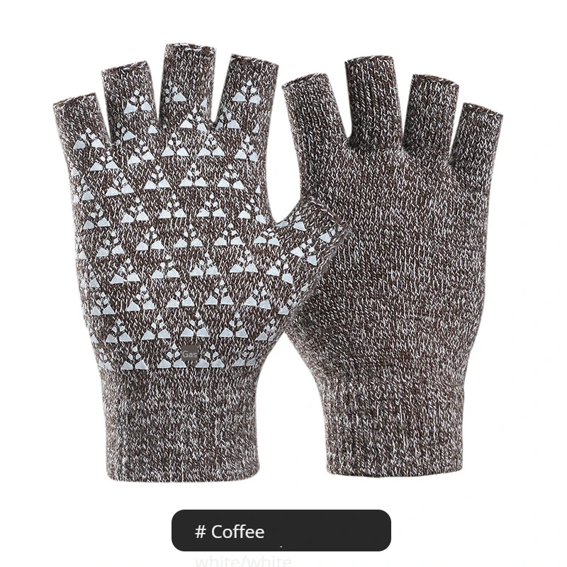 Вязаные зимние варежки из акрила