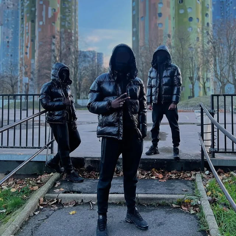 XINSHENG Winter Custom Men's Thick Warm Waterproof Baggy Zip up Cotton Puffer Down Jacket Coat for Men supplier