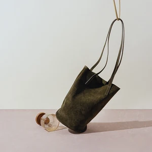 Fashion Casual Head Layer Cowhide Texture Women's Handbag with Autumn and Winter Women Bucket Bag