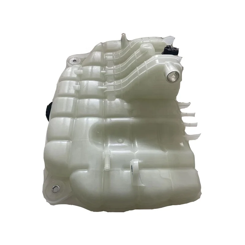 タルタル Truck Parts Expansion Tank OEM 22821828 for Volvo Trucks
