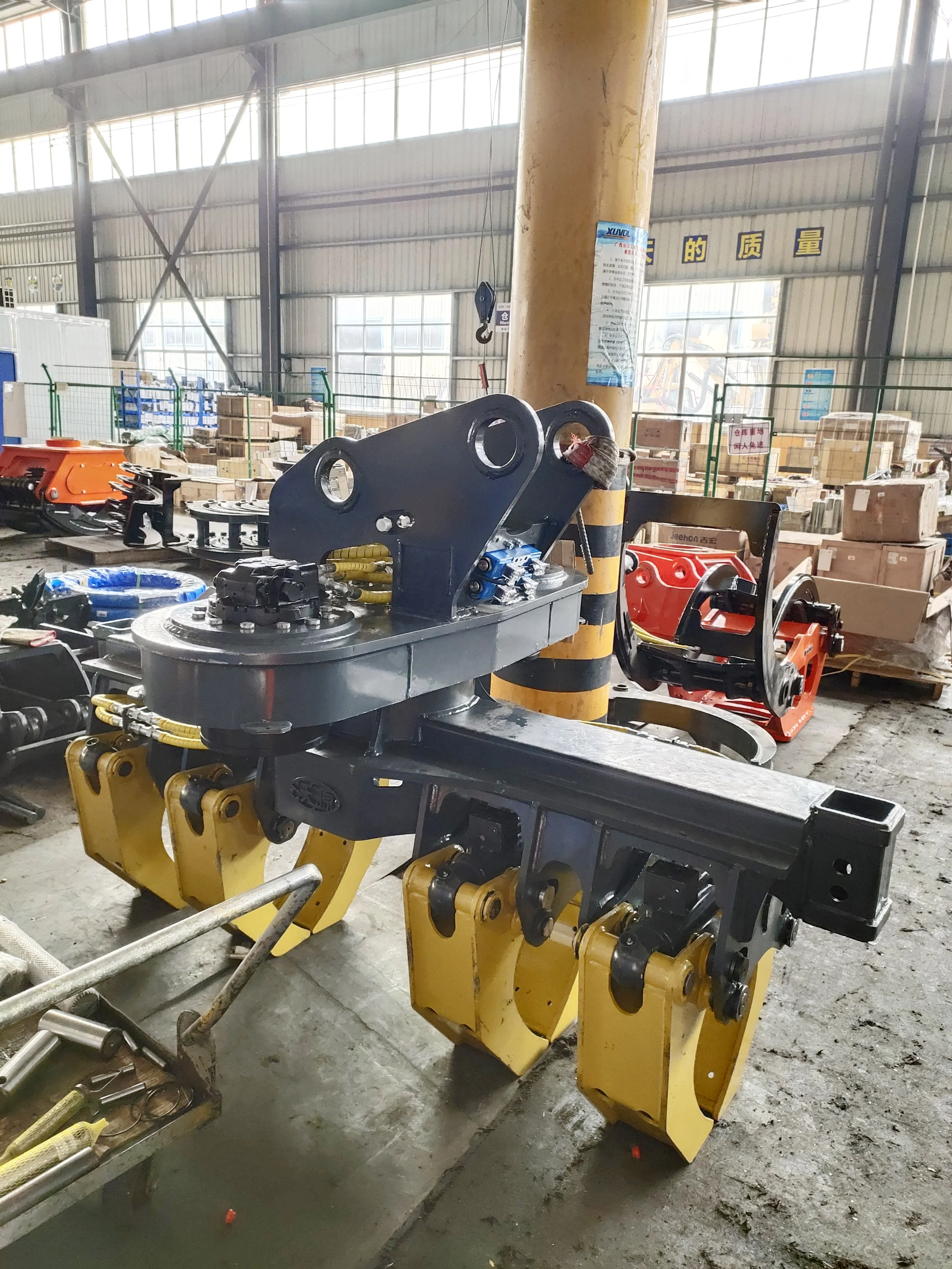 Factory Built Excavator Pole Grab Extendable Telescopic Clamps New Condition Core Motor Pump Engine Gear Pole Setter Grapple