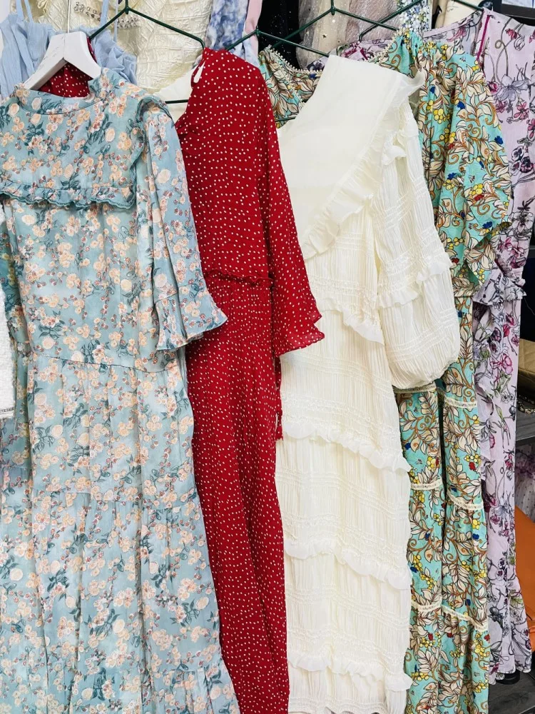 Fashion Summer Thrift Clothes Used Bales Female Dress Bundles Wholesale Mix  Ladies Dress 2nd Hand Clothes