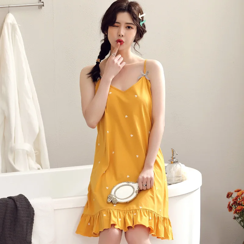 disney princess dresses Amazon.com: Happy Threads: Disney Princess