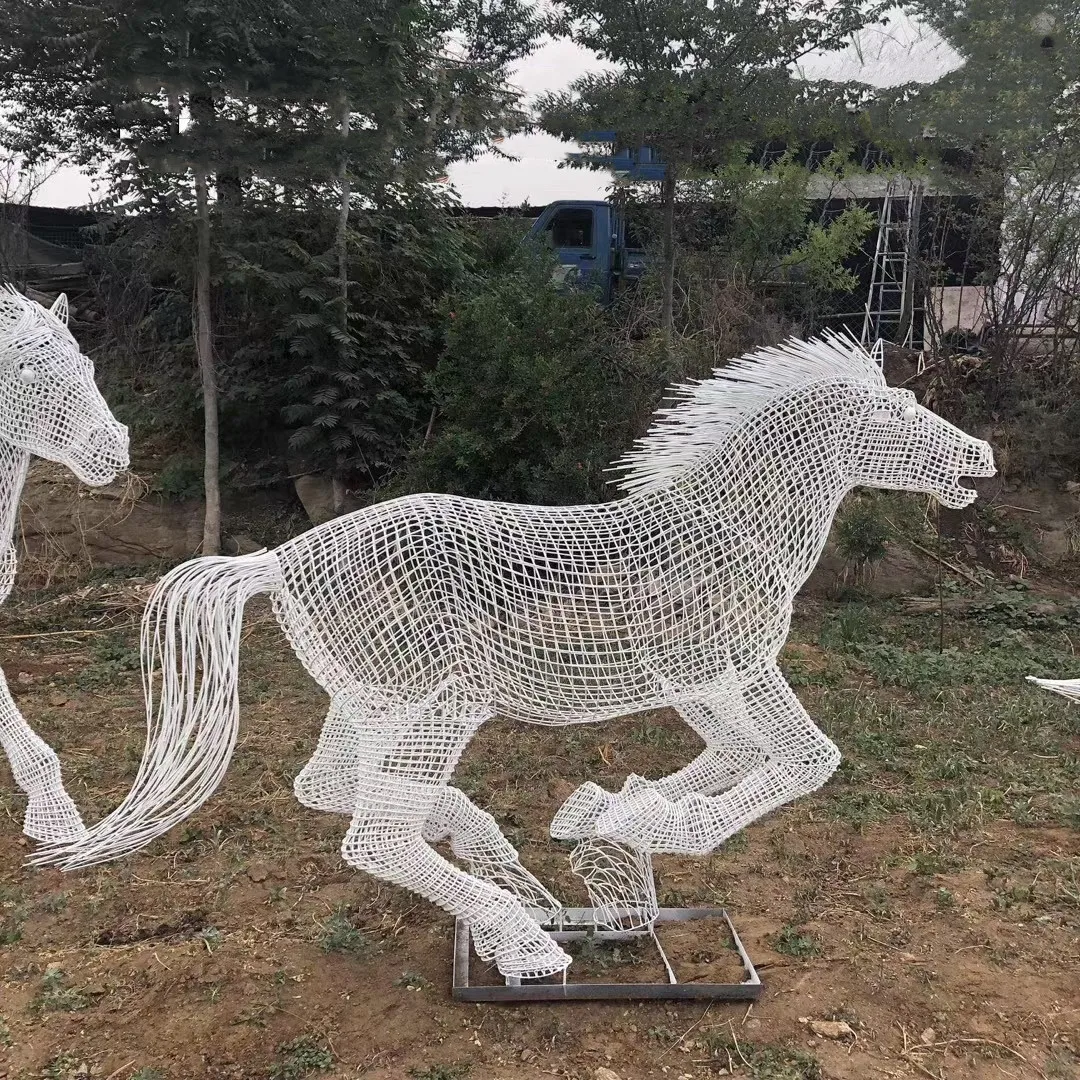 Processing Custom-made Iron Art Abstract Hollow Wire Mesh Animal Sculpture Snail Horse Butterfly Ant Outdoor Sketch Landscape