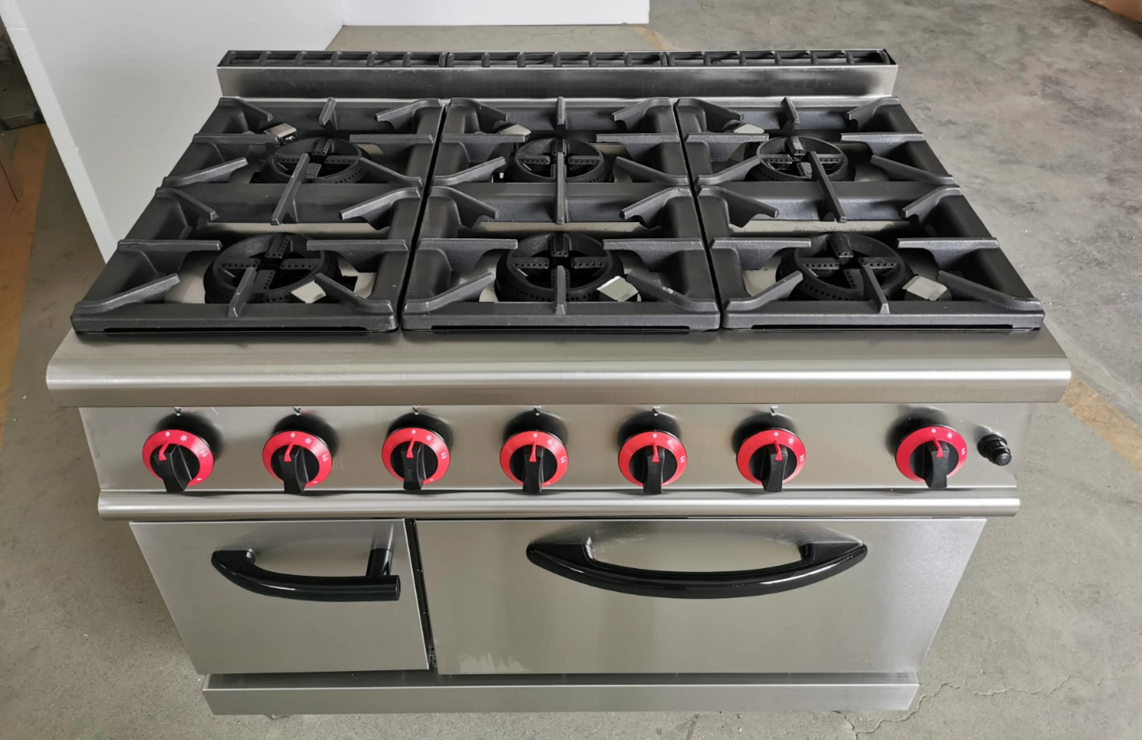 Commercial 6 Burners Gas Cooking Range Portable Gas Cooker With Oven Gas Stove supplier