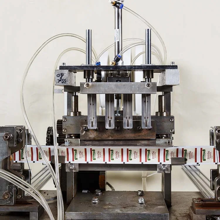 Cheap Price Vertical Type Alcohol Prep Pads Making Machine for Different Product Packaging