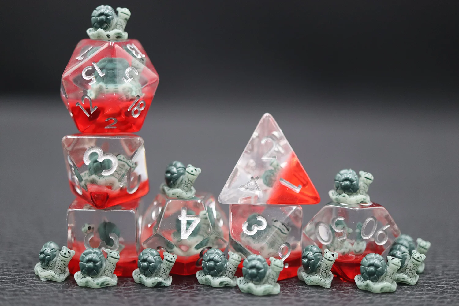 Hot Selling Transparent DND Board Game Dice Fancy Design Snail Embedded Soft Edge Resin Dice details