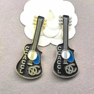 Designer Brand Letter Brooch New Style Simple Light Luxury  Accessories Men's and Women's Shirt Suit Accessories