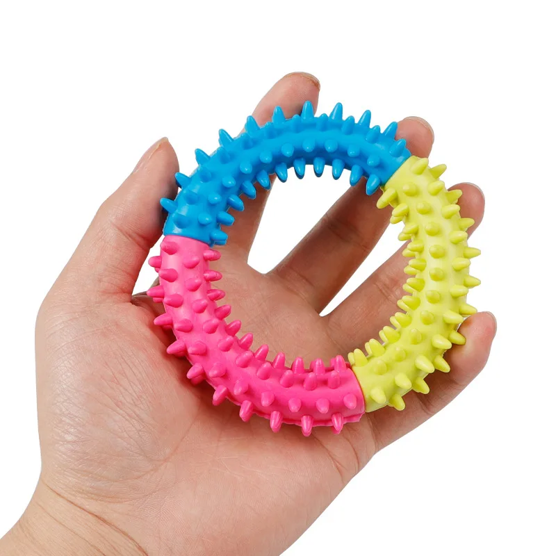 Долговечные игрушки для собак TPR, трехцветная круглая жевательная игрушка для собак и кошек