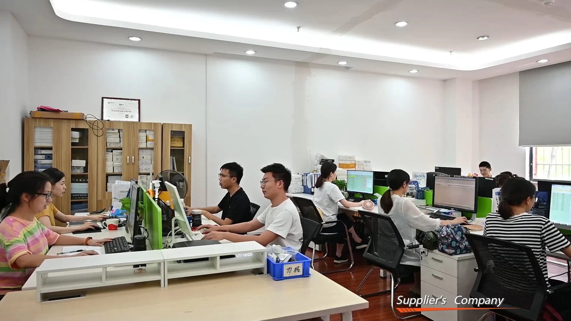 Wuhan One And One Glasses Co.,ltd