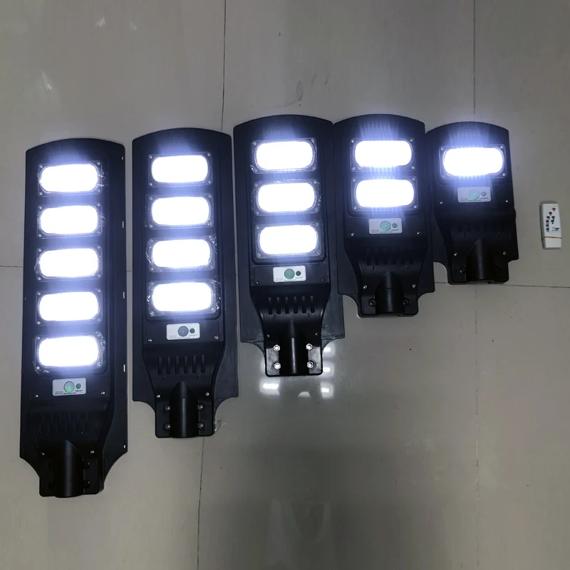 High brightness and long working time outdoor Solar power garden street light 100W  pillar solar light