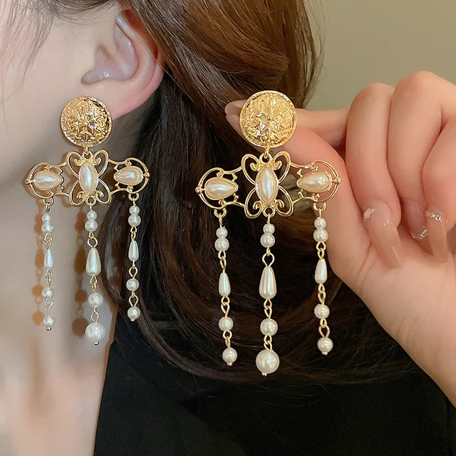 Silver Needle Round Water Drop Pearl Tassel Fashion Palace Style Long Vintage Middle Age Wholesale Stud Earrings for Woman
