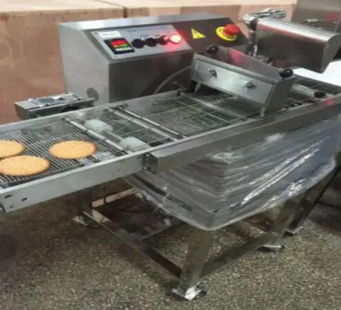 Автоматический 8 кг шоколадной глазури глазировочная печенья вафли темперирующая машина для нанесения покрытия шоколада производственную линию