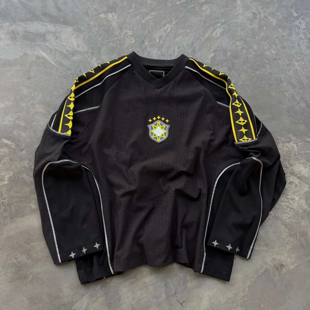 Individuální pánské dlouhé tričko pro sportovní trénink – vintage styl, dýchavé, s V-výstřihem, vyšitými prvky a potiskem síťovou tiskovou technikou, neformální streetwearový vrchní kus