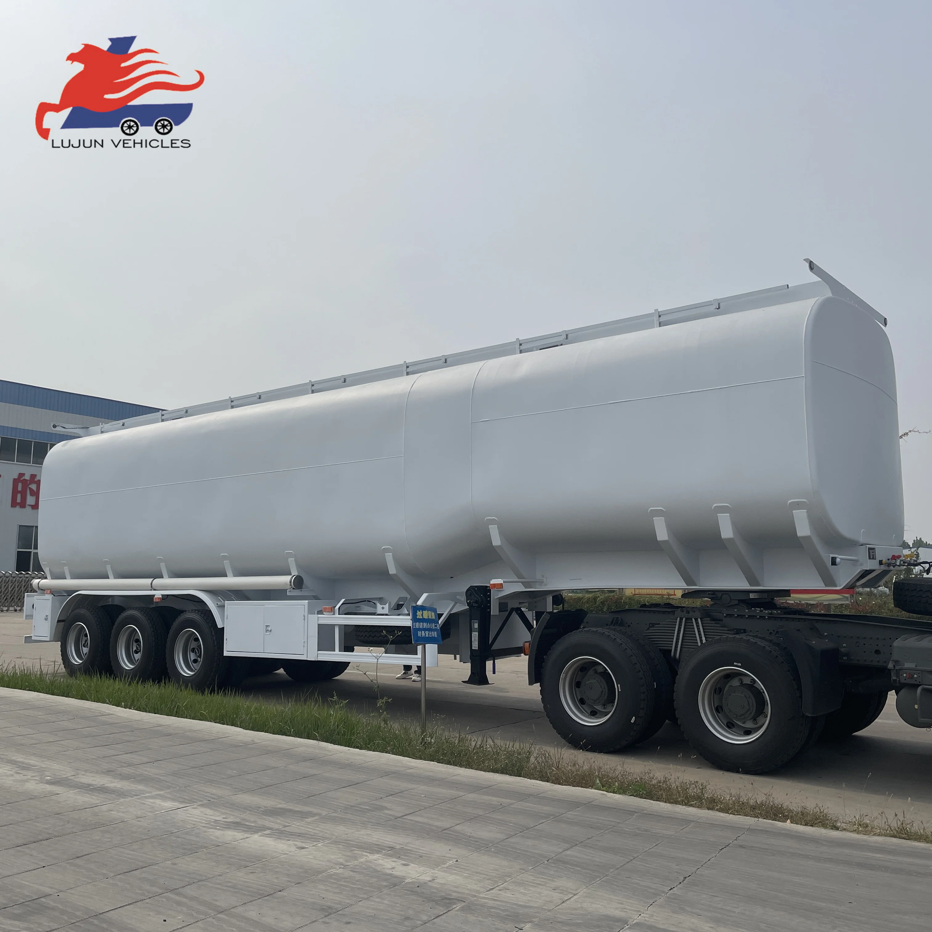 3 Axle 38 M3 Oil Fuel Semi Tanker Trailer For Carry Diesel Gasoline ...