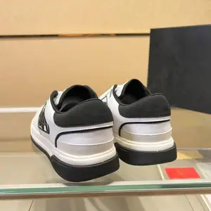 High-End Fashion Men's Running Shoes Mesh Upper Rubber Midsole and Outsole Soft for Summer Casual Wear