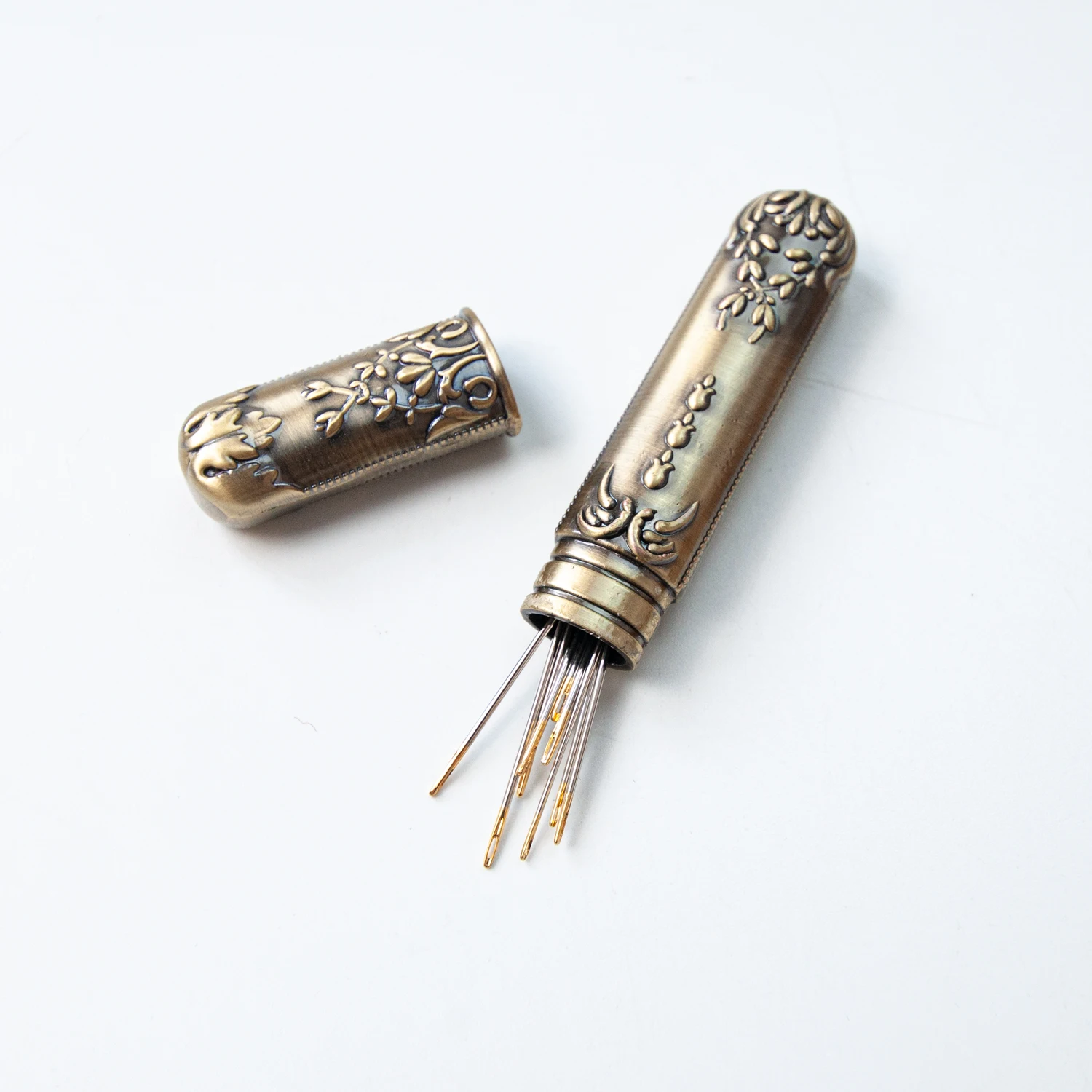 ミラーメーカーズ 黄金時代・改革の時代 2冊セット Antique Scissors Kit - Complete Vintage Sewing Tools