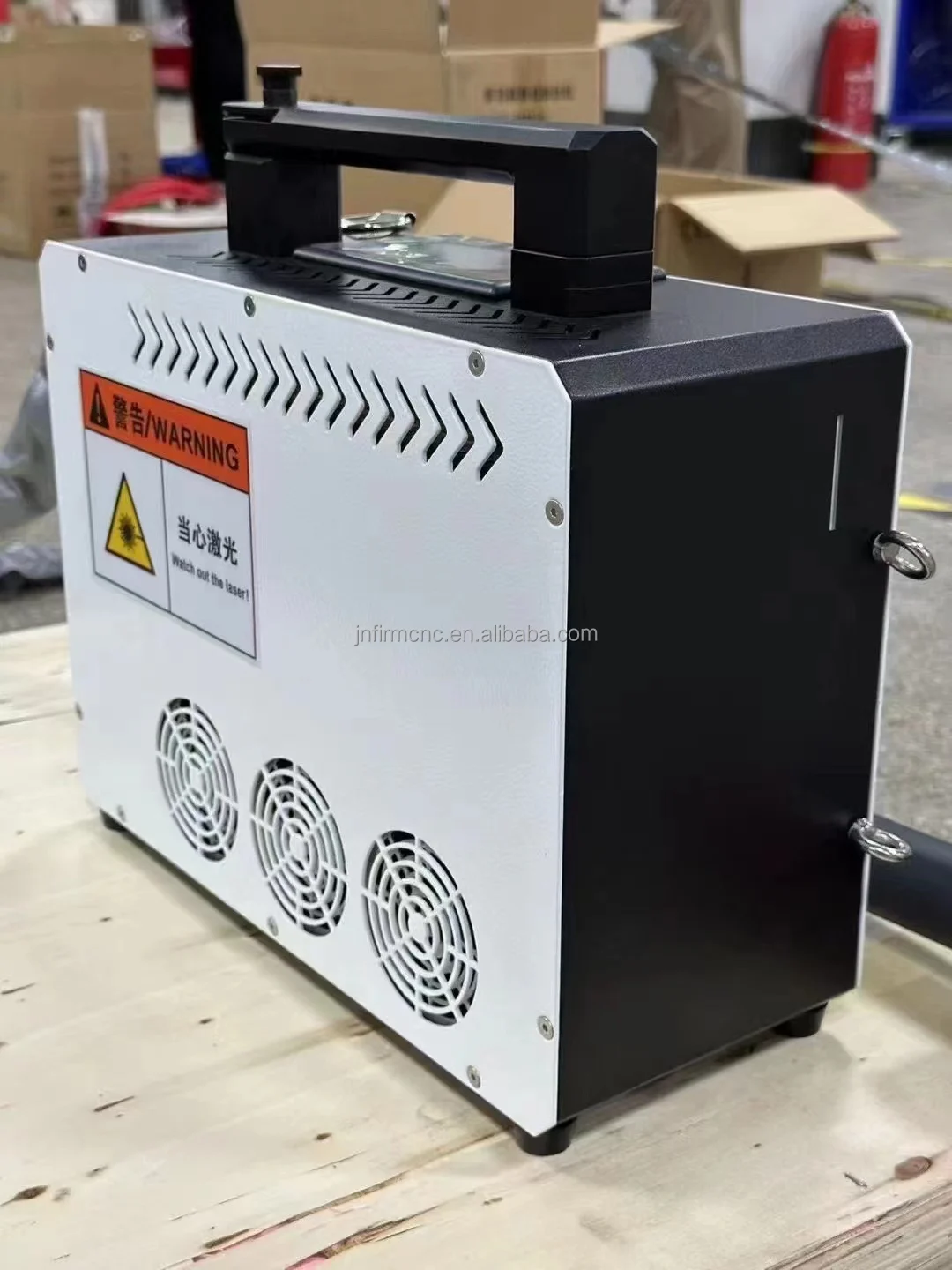 Handheld Pulse Laser Cleaning Machine Pulsed Portable Laser Cleaning Machine Backpack Pulse Laser Cleaning Machine