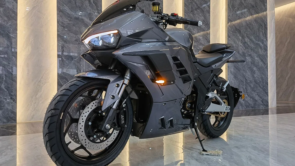 Racing Electric Motorcycle - 8000W Power, 150km/h Speed
