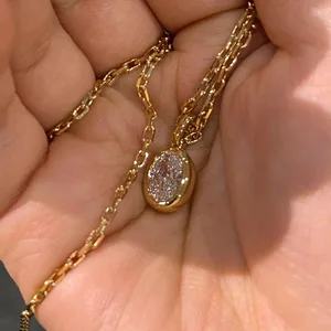 Women's Golden Flash Oval Pigeon Egg Chokers Necklace Light Luxury Exquisite Flash Diamond Zircon Chain