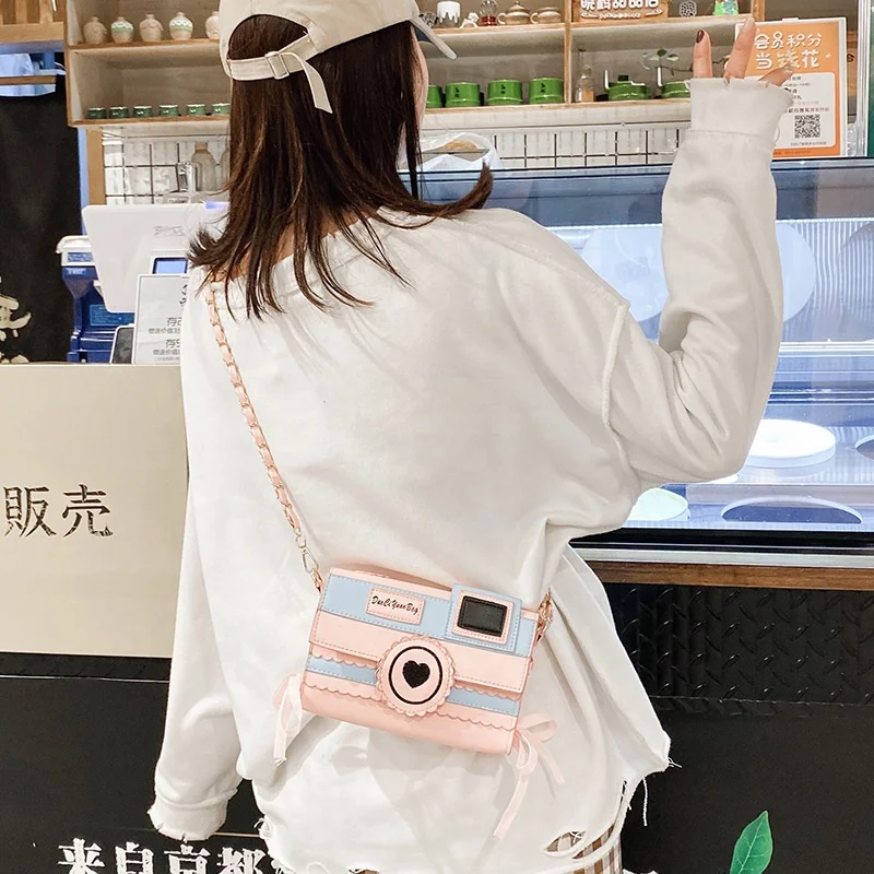 Sac à main bandoulière décontracté pour femme, forme appareil photo de  dessin animé fantaisie à bords ondulés, mini sac messager personnalisé avec 
