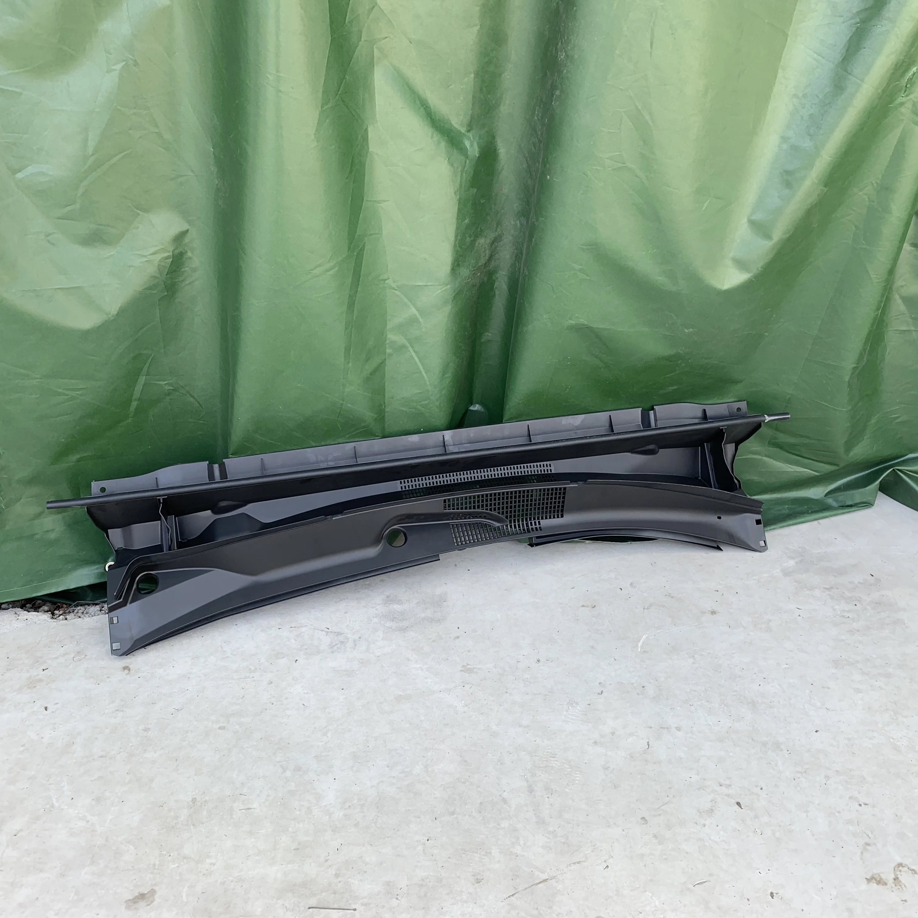 Cowl Grille Glass Connection Guards for Toyota Highlander 2013