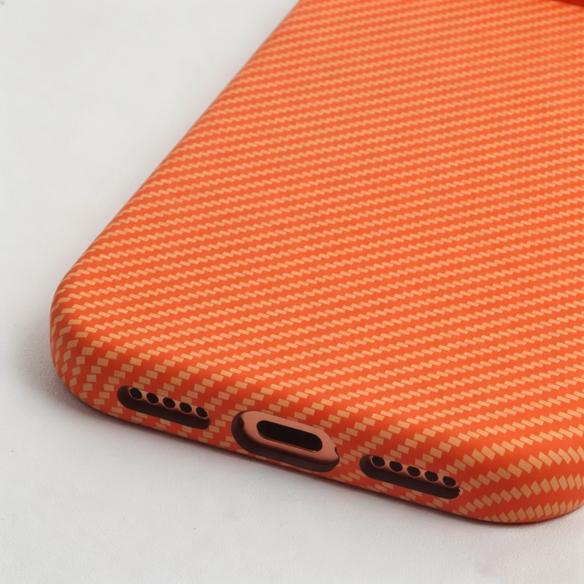 High Quality Slim PC Carbon Fiber Texture Magnetic Phone Case for iPhone 18 17 Pro Max Wireless Charging Shockproof Hard Cover