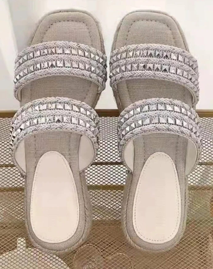 trendy platform sandals