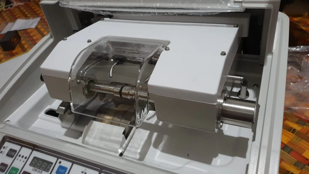 LE-320P Cheap Auto Lens Edger Optical Cutting Machine for Glass CR Lenses Cutter