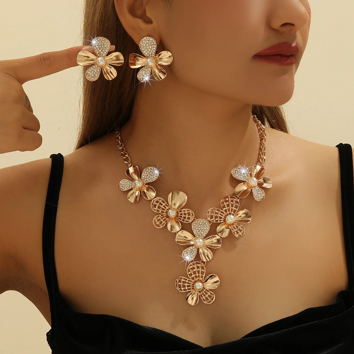 Elegant Gold Rhinestone Drop Earrings Set