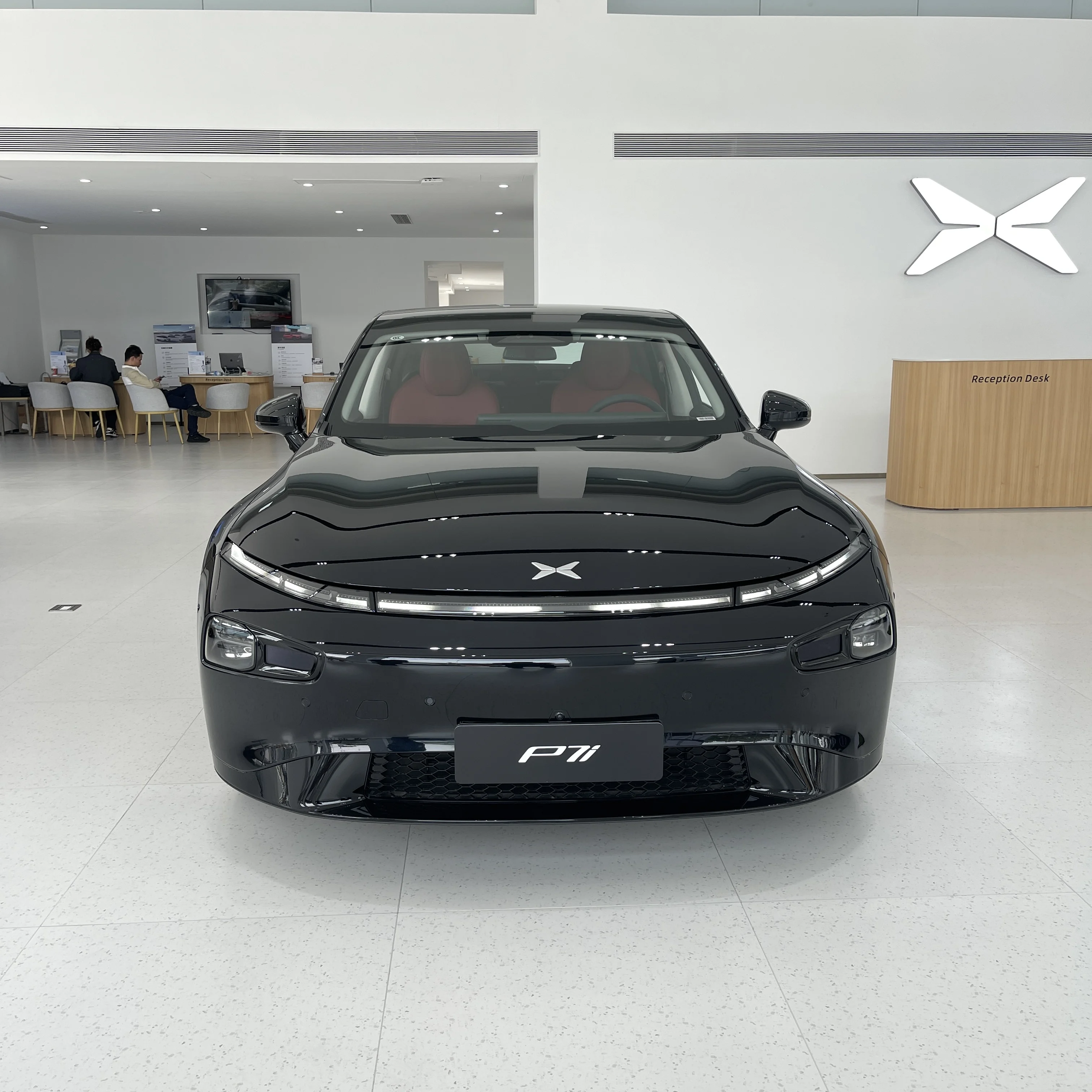 XPENG P7 P7i 550 Pro Max 550km 702km EV New Energy Vehicle Pure Electric Car Xpeng p7