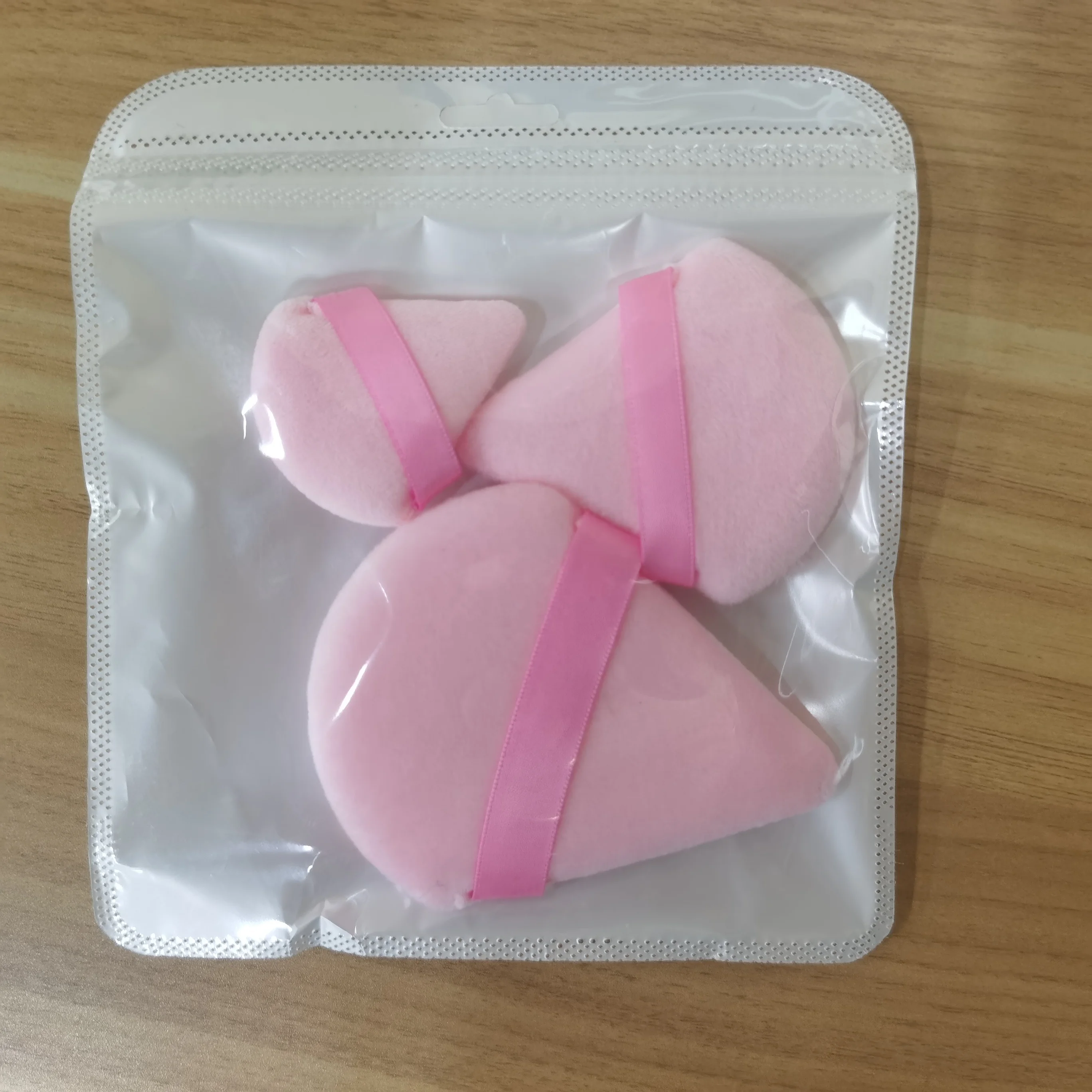 Wholesale Custom Logo Powder Puff Beauty Accessories 3pcs Velvet Large Mini Size Triangle Cosmetic Powder Puff Makeup Sponge Set
