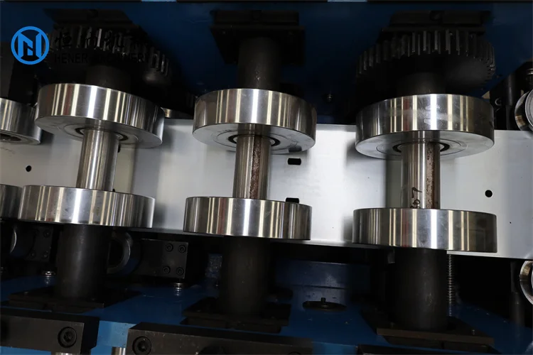 China Full Automatic Automatic C Purlin and Z Purlin Roll Forming Making Machine