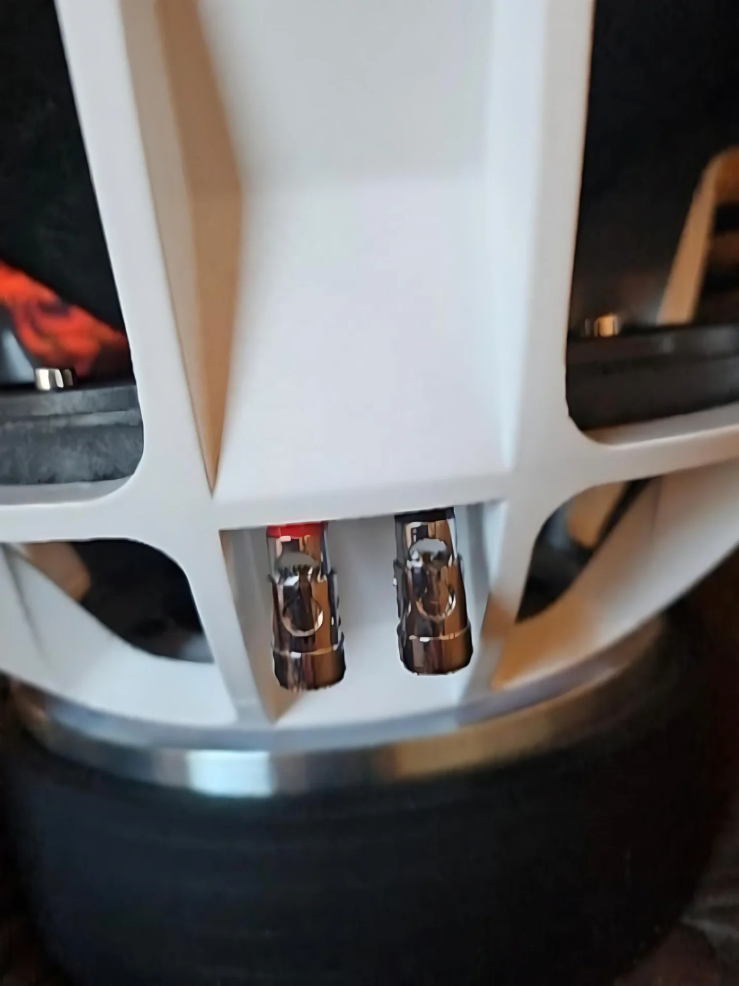 15 इंच 2000W RMS ड्यूल 3-इंच VC 284 औंस 3 पीस फेराइट कार सबवूफर कस्टमाइज़ेबल लोगो के साथ, ड्राइवर प्रतियोगिता मॉडल 1575-125-BX