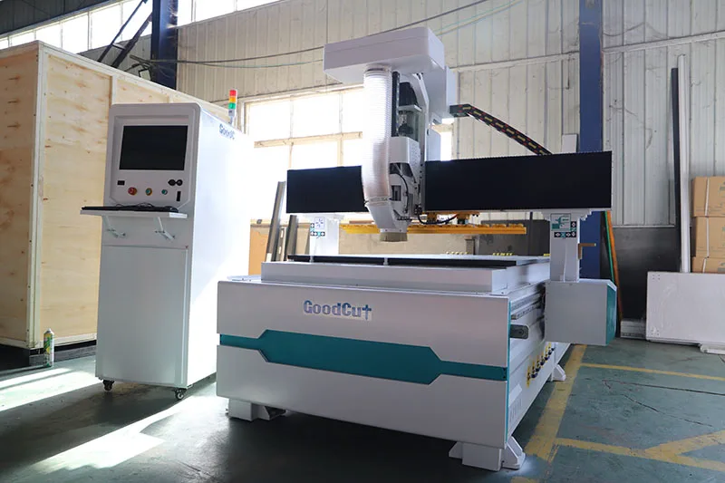 1325 Automatic Cnc Router Wood Machine Syntec 6mb Control System for Sale in Sweden
