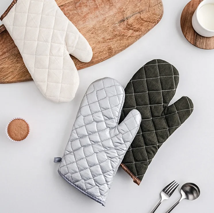 Покрытые серебром стеганые кремово-белый хлопок кухонные рукавицы кухонные перчатки Комплект прихватки