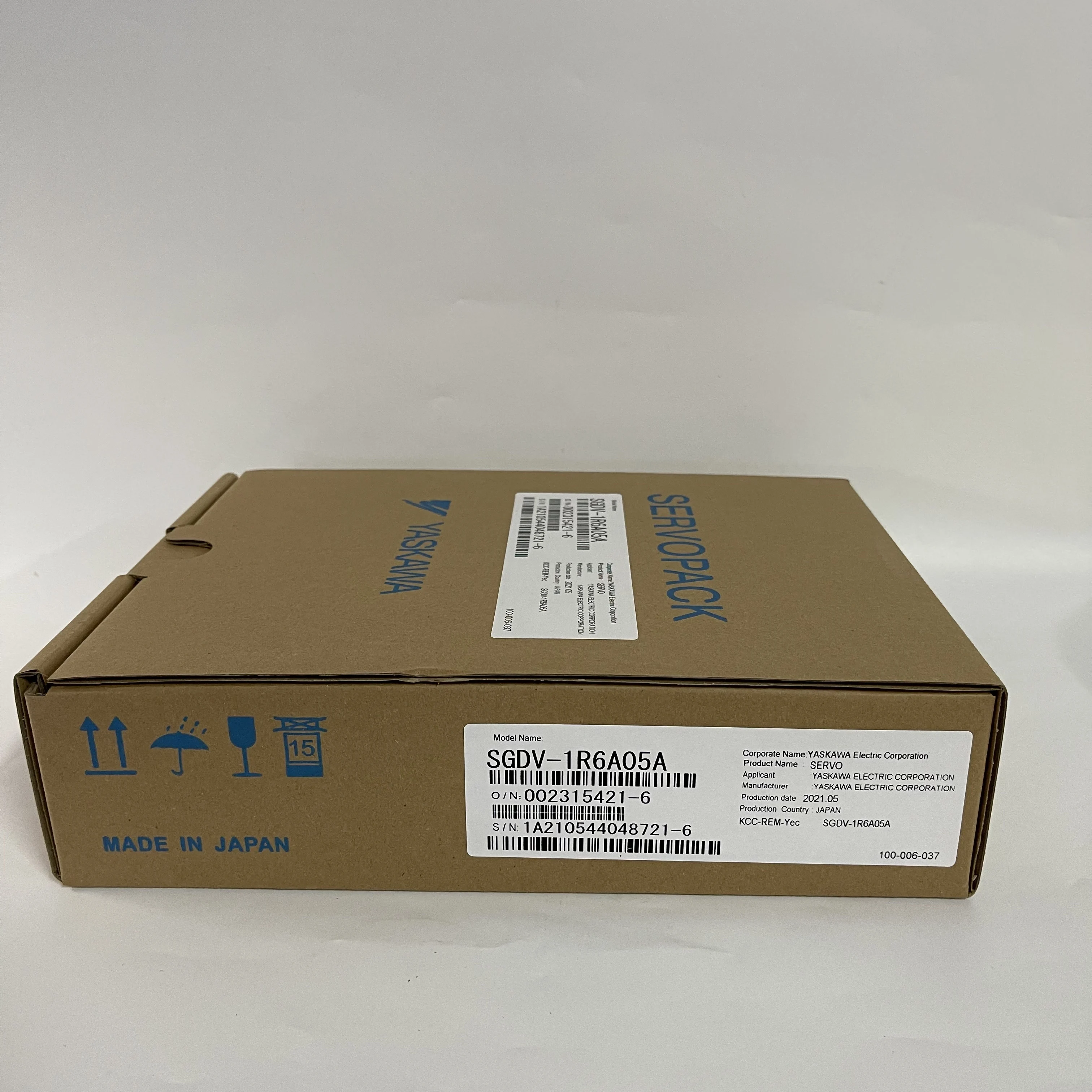 Yaskawa AC Servo Drive SGDV-1R6A05A