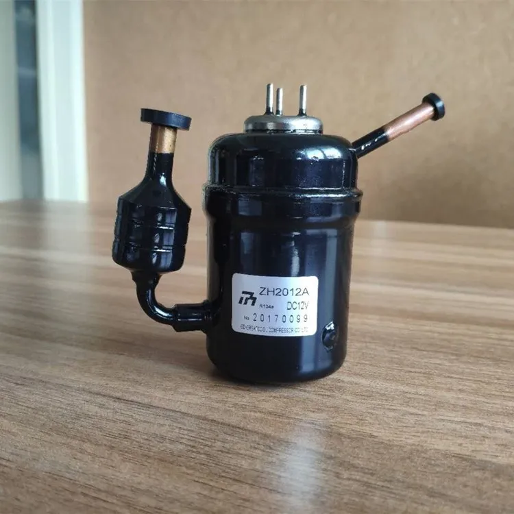 PowerArQ コンパクト冷蔵庫 DC12V/24V Amazon.co.jp: 【選べるカラバリ4色】PowerArQ ポータブル冷蔵庫