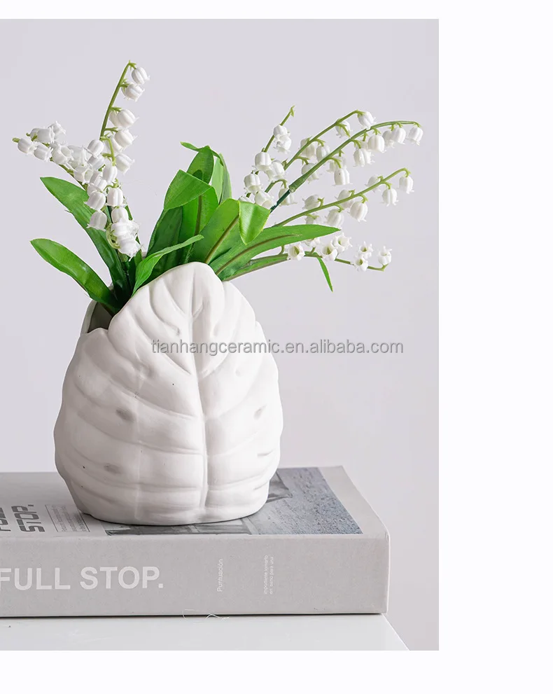 High Luxury Ceramic vase modern dining table small sea shell vase decorative ornaments dried flower aromatherapy.jpg