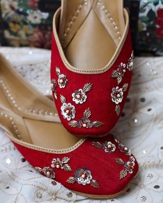 Ssumaira Collection Premium Quality Pakistani Traditional Multani Handmade Embroidered Khussa