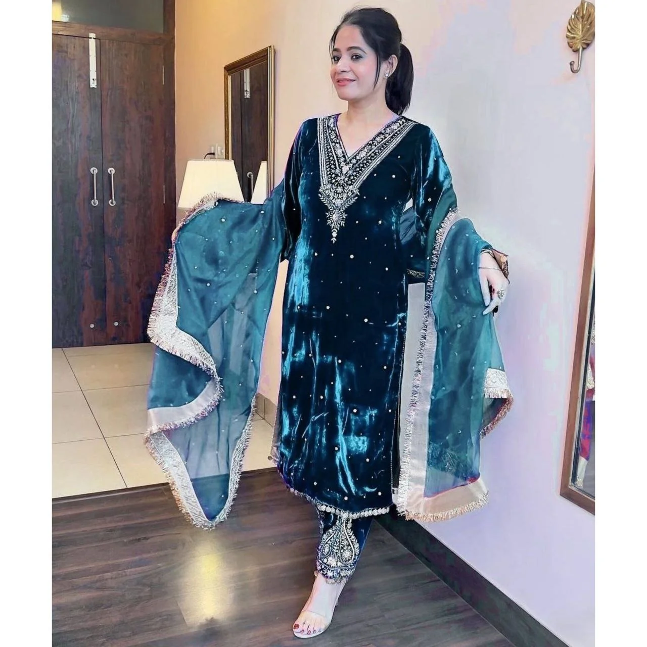 Pakistani Designer Velvet Suit Zari Embroidered Velvet Partywear Dress with Bell Sleeves Readymade 3 Piece Velvet Suit